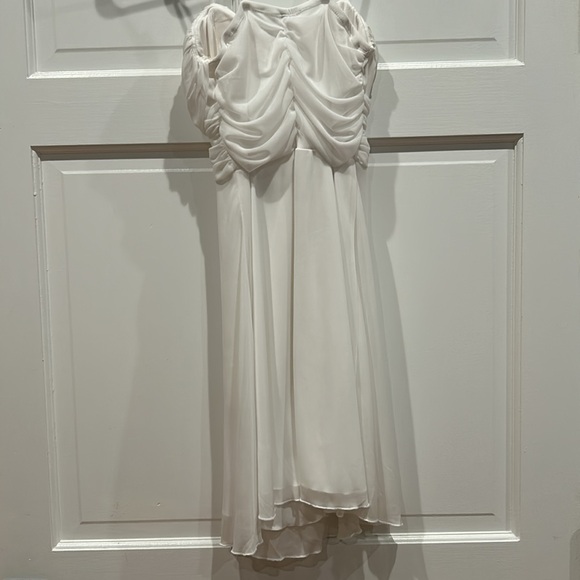 White flowy mini dress - Picture 2 of 2